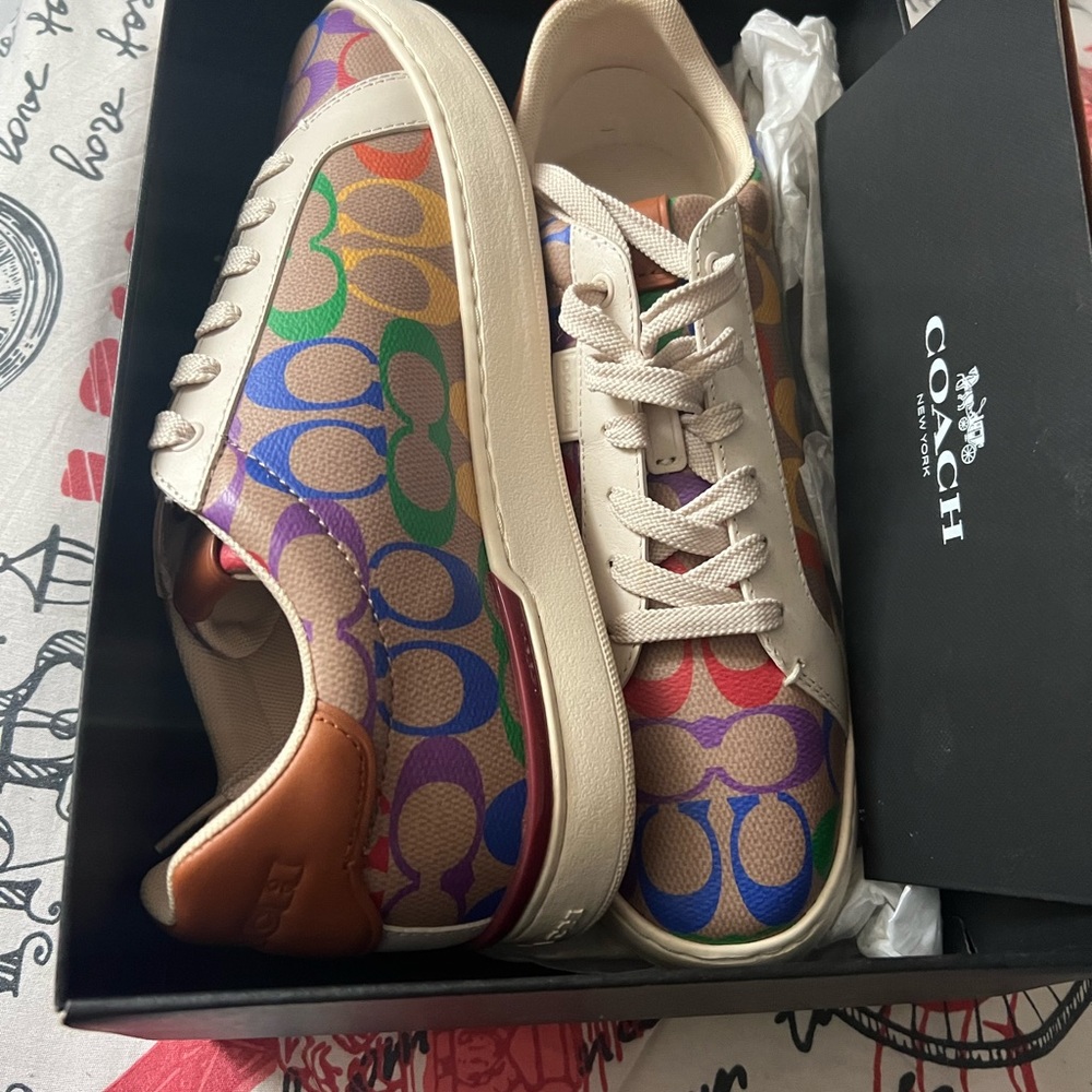 Tan multi color coach shoes men's US 8 - Picture 5 of 5